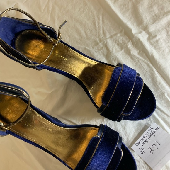 Charles & Keith-Navy w/ gold platform wedge with open toe.Satin and suede. SZ 10 - Picture 2 of 5